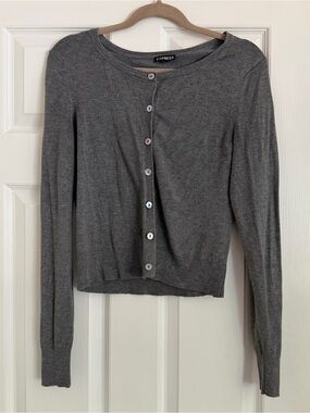 Express Gray Button Front Cropped Cardigan Medium Lightweight Knit Long Sleeve